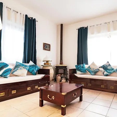 Guest house Admiral's