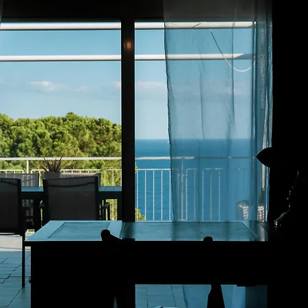 Guest house Admiral's