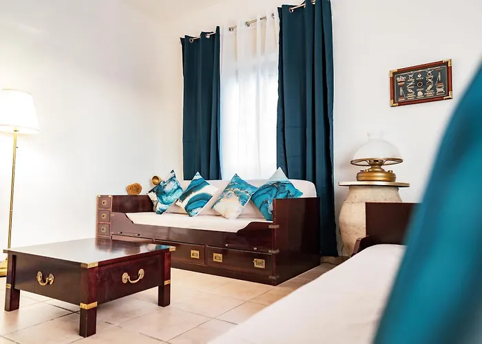 ゲストハウス Admiral's